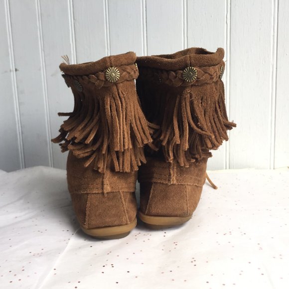 Minnetonka Two Layer Fringe Ankle Boot Tan Lace 6M - Picture 9 of 14
